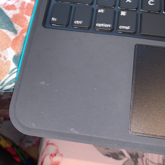 Ascend Keyboard Case IPad Air 5/4 or iPad Pro 11 - Picture 8 of 11